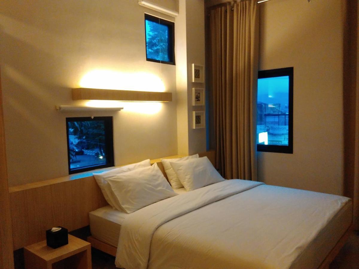 Arjuna Hotel Batu City Exterior foto